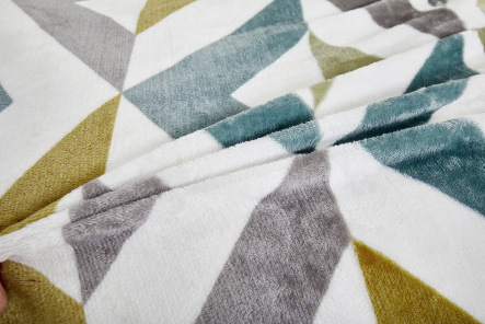 Mikroplyšové obliečky CUBO pastel 2