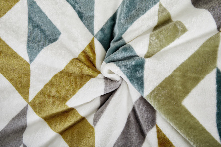 Mikroplyšové obliečky CUBO pastel 3